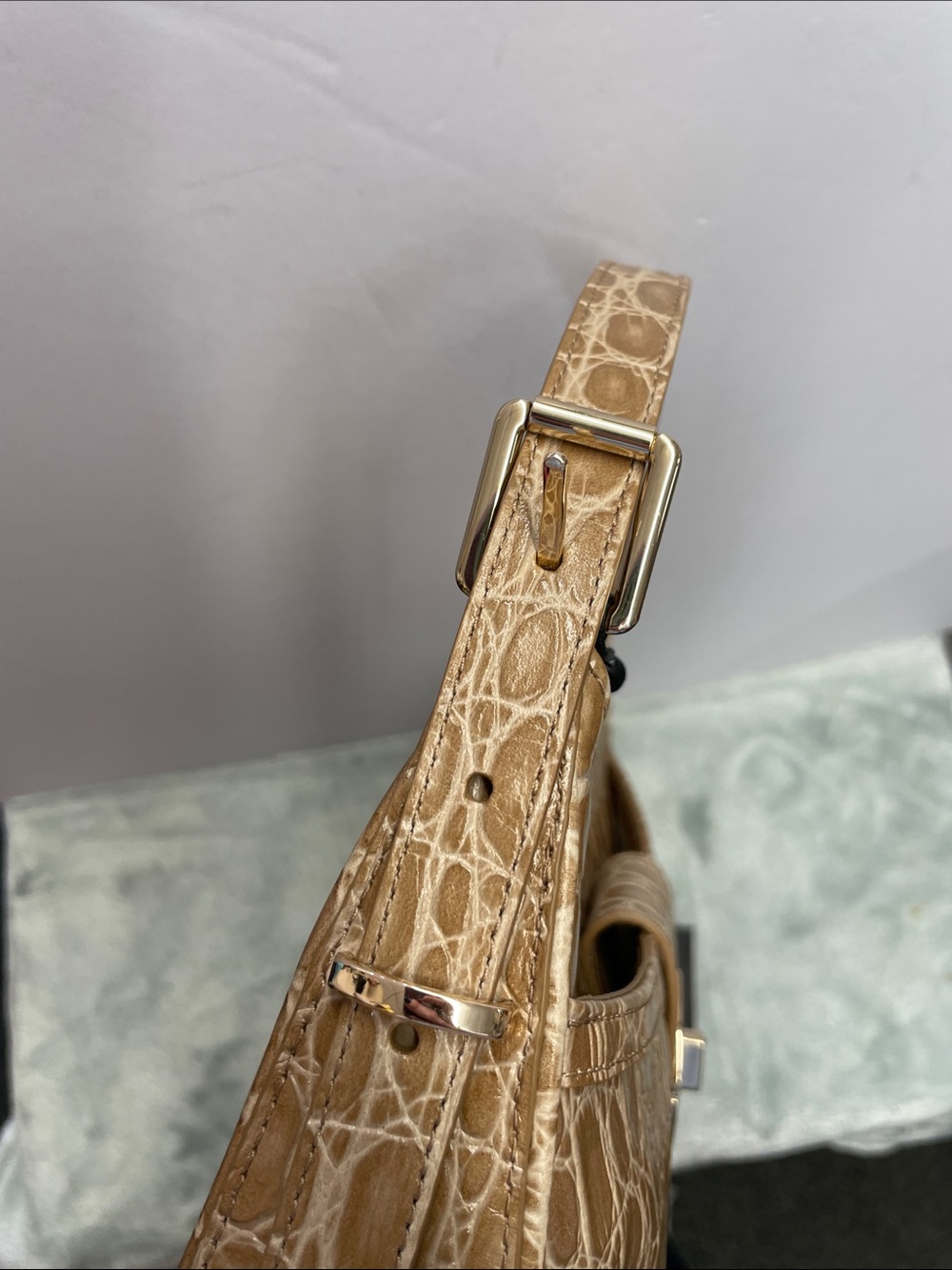 Brahmin ‘Kyrie’ Hobo - Picture 10 of 16